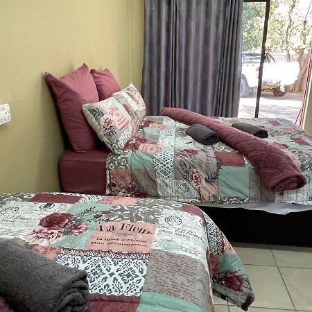 Hotel 4 On Sirius Polokwane Esterno foto