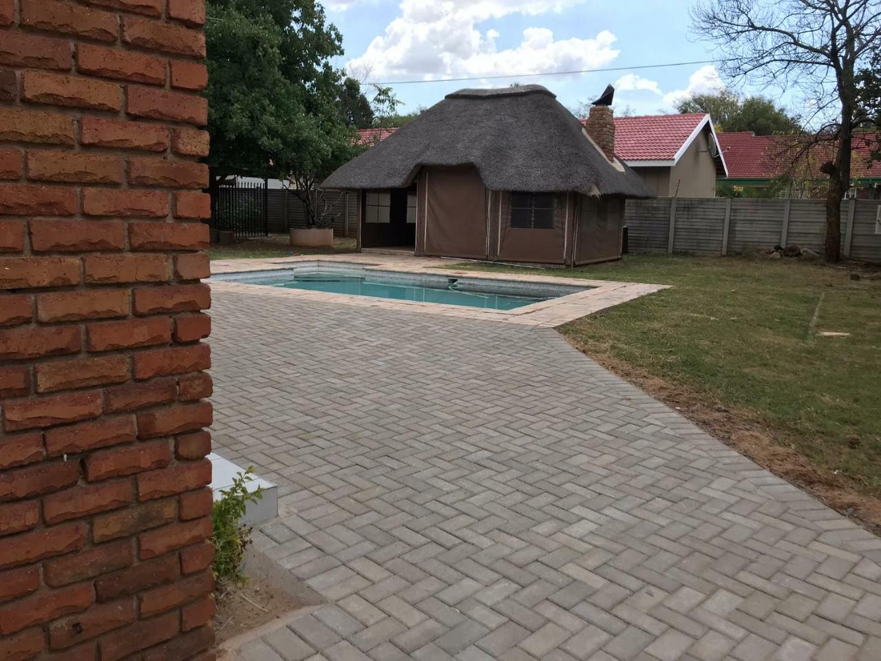 Hotel 4 On Sirius Polokwane Esterno foto