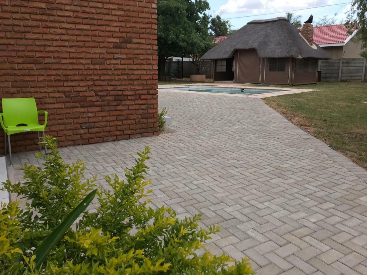 Hotel 4 On Sirius Polokwane Esterno foto