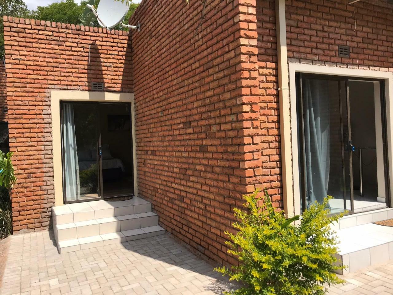 Hotel 4 On Sirius Polokwane Esterno foto