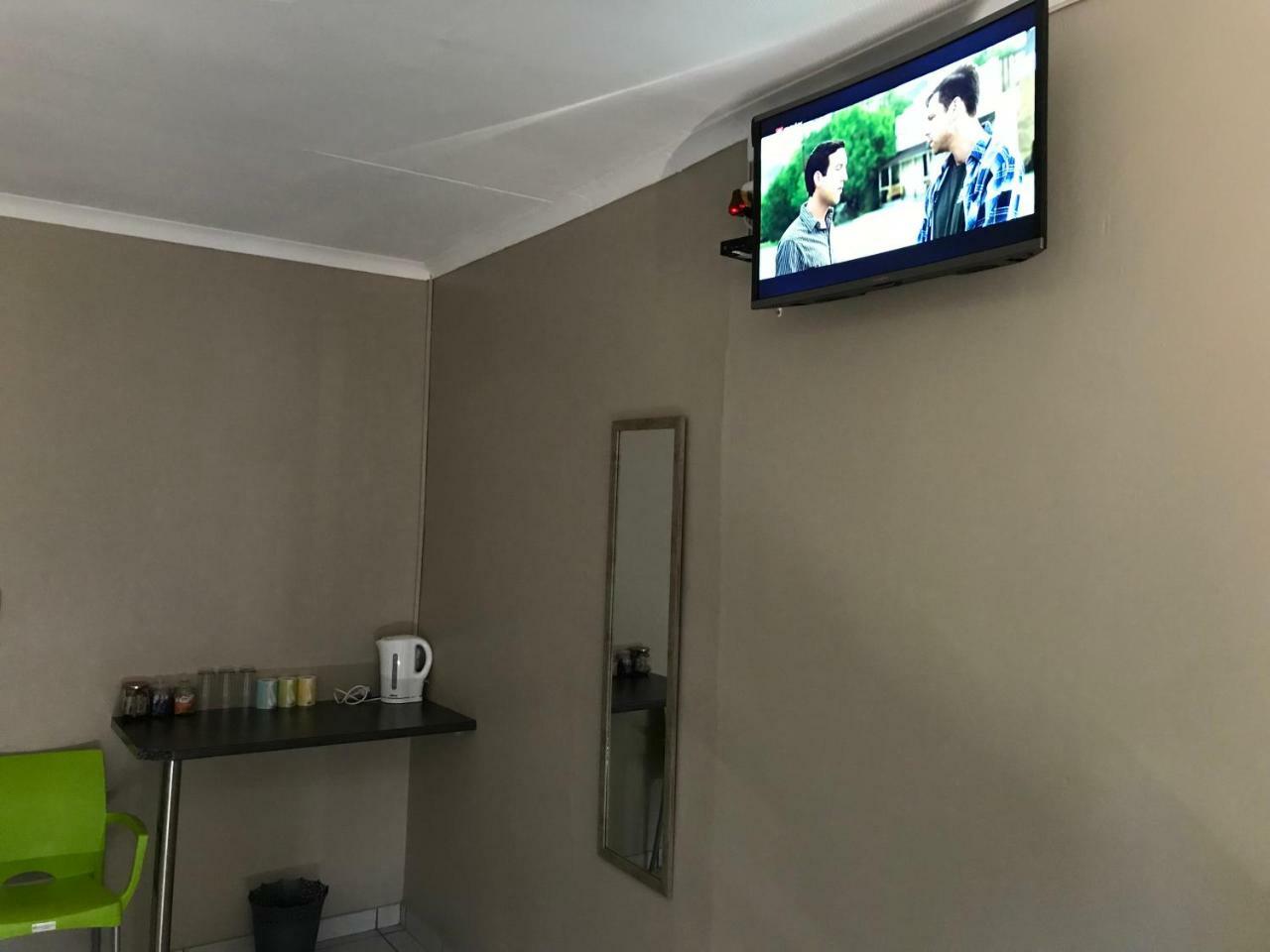 Hotel 4 On Sirius Polokwane Esterno foto